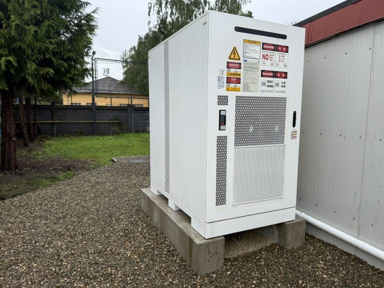 Sistem fotovoltaic Stocare 215 kWh, industrial