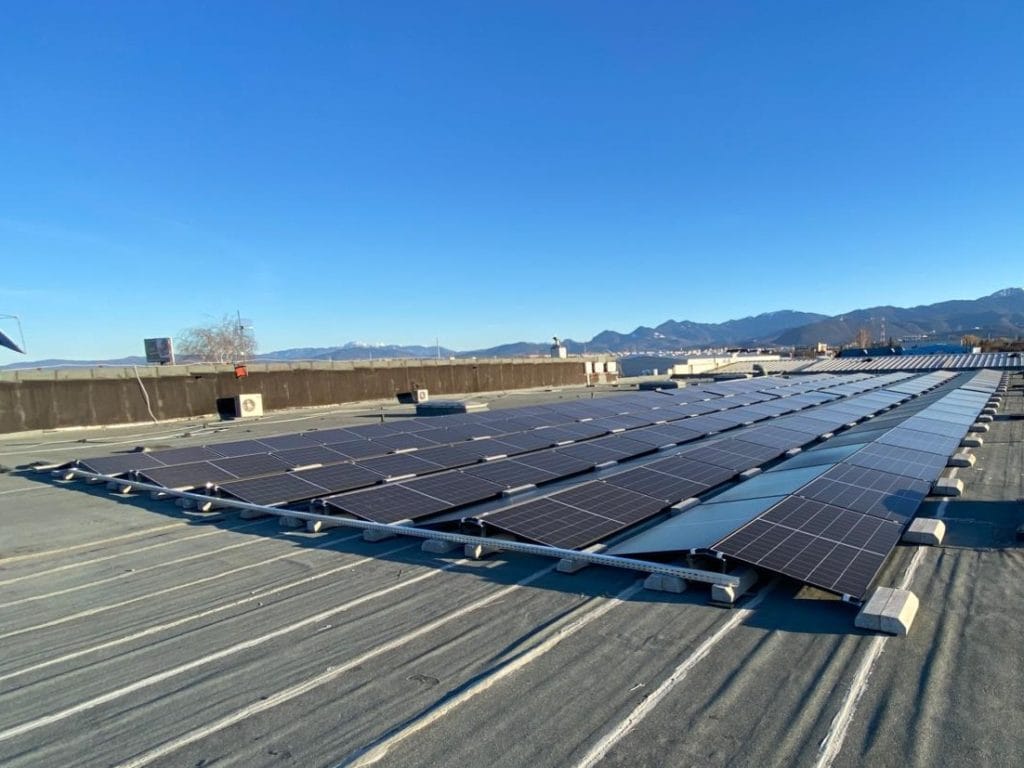 Sistem fotovoltaic comercial 200 kW